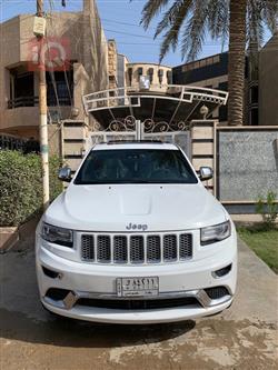 جیپ گراند شیرۆکی